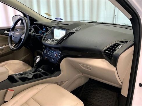 Used 2018 Ford Escape Titanium w/ Ford Safe & Smart Package AWD/4WD image 28