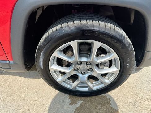 Used 2023 Jeep Compass Latitude AWD/4WD image 47