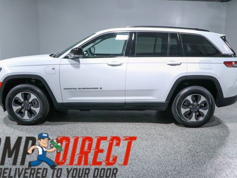 Used 2022 Jeep Grand Cherokee Limited 4xe AWD/4WD image 10