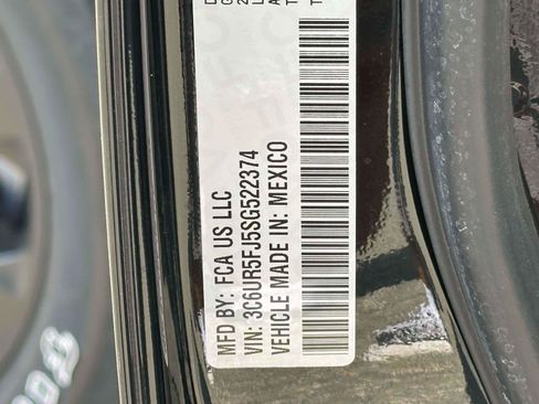 Used 2025 RAM 2500 Laramie w/ Night Edition AWD/4WD image 18