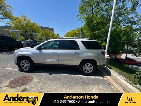 Used 2015 GMC Acadia SLE FWD image 1