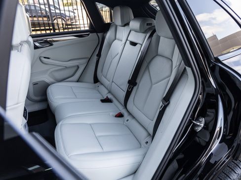 New 2026 Porsche Macan S image 33