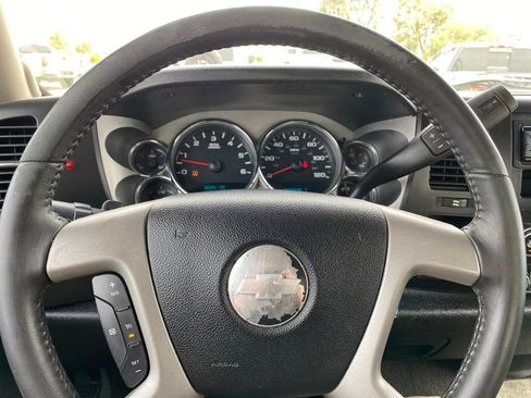 Used 2007 Chevrolet Silverado 2500 LT RWD image 20