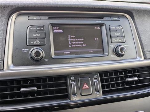 Used 2016 Kia Optima LX w/ Option Group 014 FWD image 14