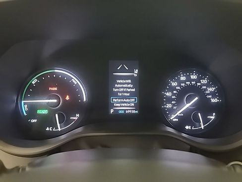 Used 2024 Toyota Sienna LE AWD/4WD image 34