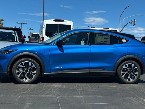 New 2026 Ford Mustang Mach-E Select RWD image 7