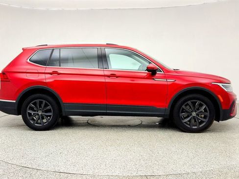 Used 2022 Volkswagen Tiguan SE AWD/4WD image 4