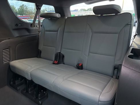 Used 2021 GMC Yukon XL SLT w/ Rear Media and Nav Package image 11