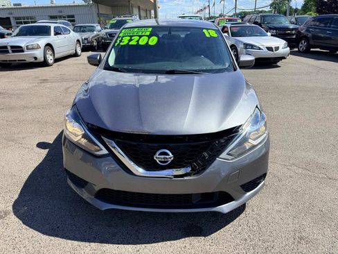 Used 2018 Nissan Sentra SV FWD image 2