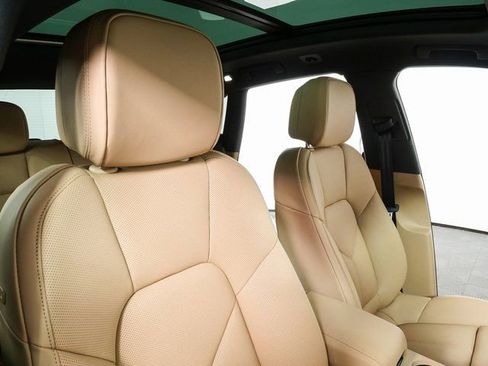 New 2026 Porsche Macan image 25