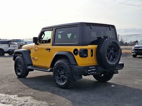 Used 2021 Jeep Wrangler Sport image 4