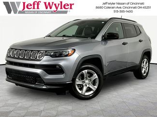 Used 2024 Jeep Compass Latitude w/ Altitude Special Edition AWD/4WD video 1