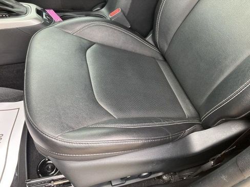 Certified 2021 Jeep Compass Latitude image 10