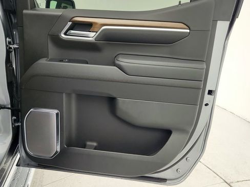 New 2026 Chevrolet Silverado 1500 High Country w/ High Country Premium Package AWD/4WD image 47
