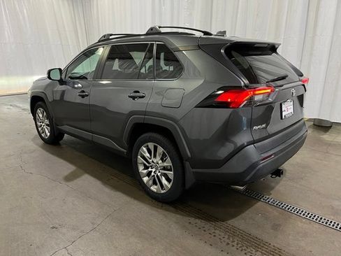 Used 2021 Toyota RAV4 XLE Premium AWD/4WD image 5