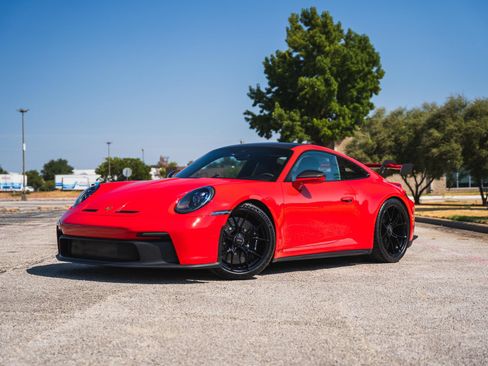 Used 2022 Porsche 911 GT3 RWD image 2