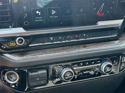 Used 2024 GMC Sierra 3500 SLE w/ SLE Value Package image 17