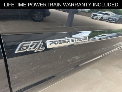 Used 2022 Ford F250 Platinum w/ FX4 Off-Road Package image 10