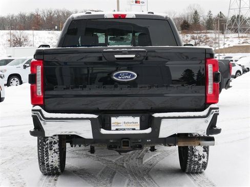 Used 2023 Ford F250 Lariat w/ Chrome Package image 6