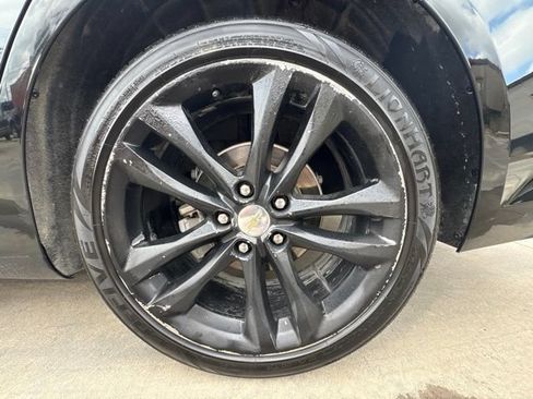 Used 2021 Chevrolet Malibu LT FWD image 10
