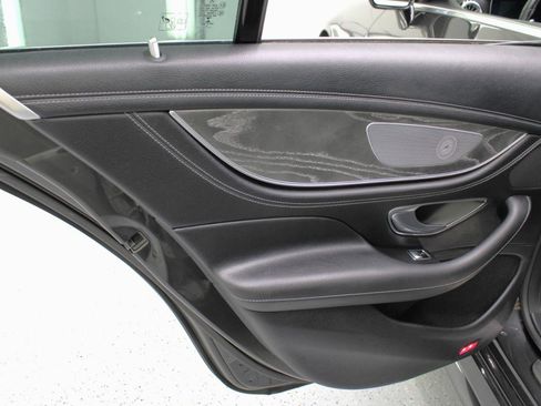Used 2020 Mercedes-Benz CLS 450 w/ Premium Package image 40