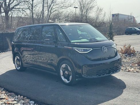 New 2025 Volkswagen ID. Buzz Pro S image 7