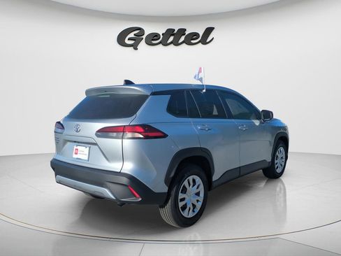 Used 2026 Toyota Corolla Cross L image 5