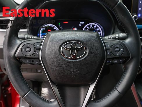 Used 2024 Toyota Venza LE AWD/4WD image 10
