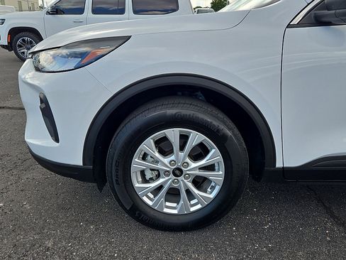 Certified 2024 Ford Escape Active AWD/4WD image 25