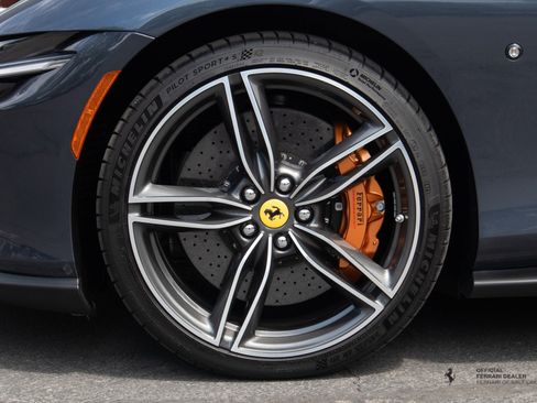 Used 2025 Ferrari Roma Spider RWD image 12