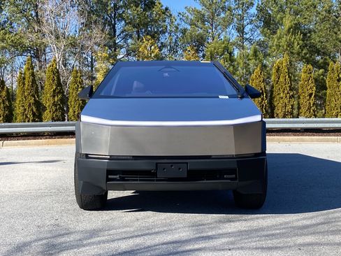 Used 2024 Tesla Cybertruck AWD Crew Cab image 12