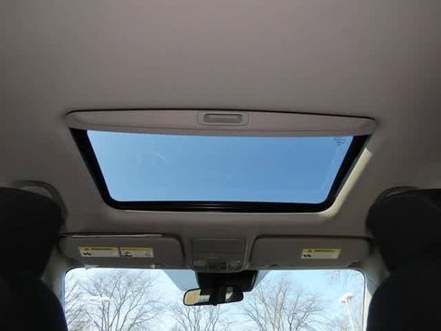 Certified 2021 Honda CR-V EX image 23