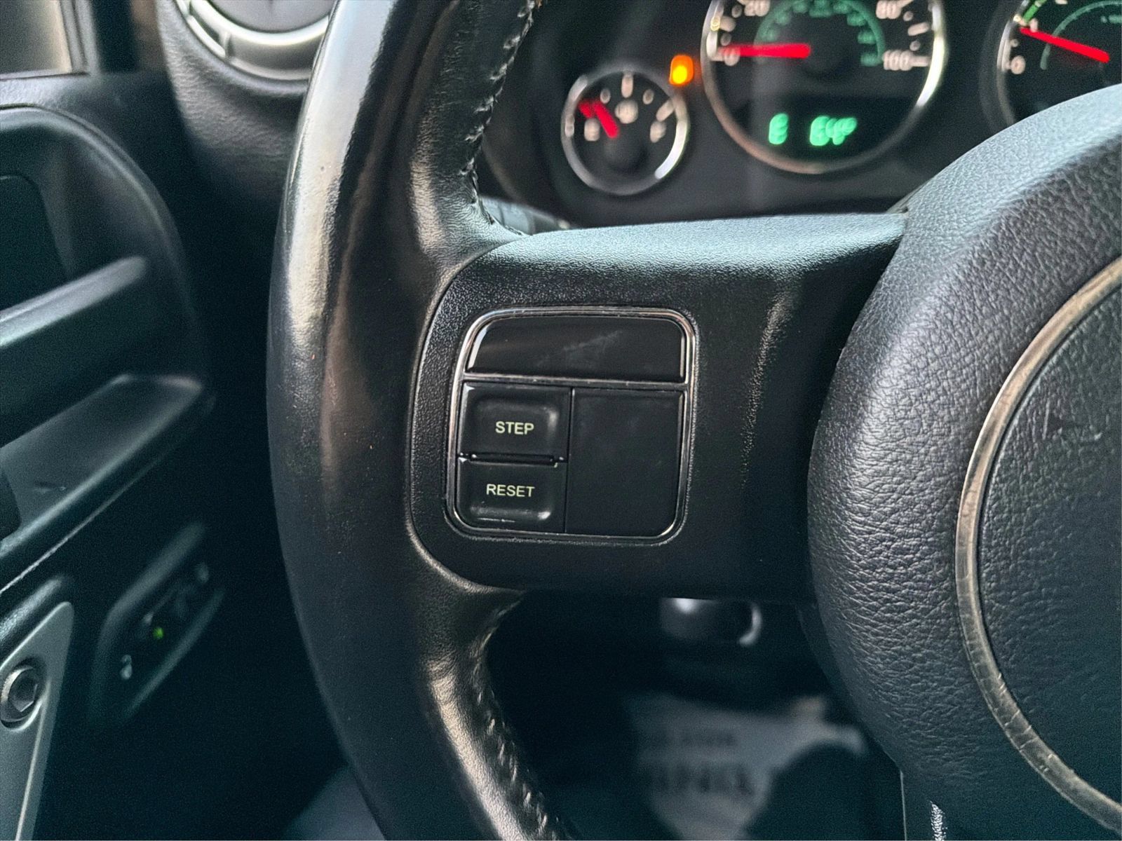 Used 2017 Jeep Wrangler Unlimited Sahara AWD/4WD image 26