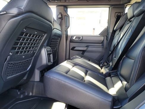 New 2025 Ford Bronco Badlands w/ Sasquatch Package image 5