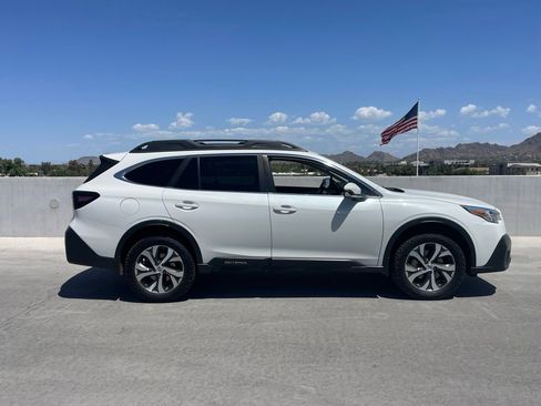 Used 2022 Subaru Outback Limited w/ Popular Package #2 AWD/4WD image 2