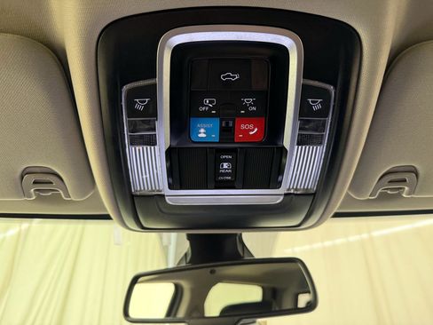 Used 2024 RAM 2500 Laramie image 32