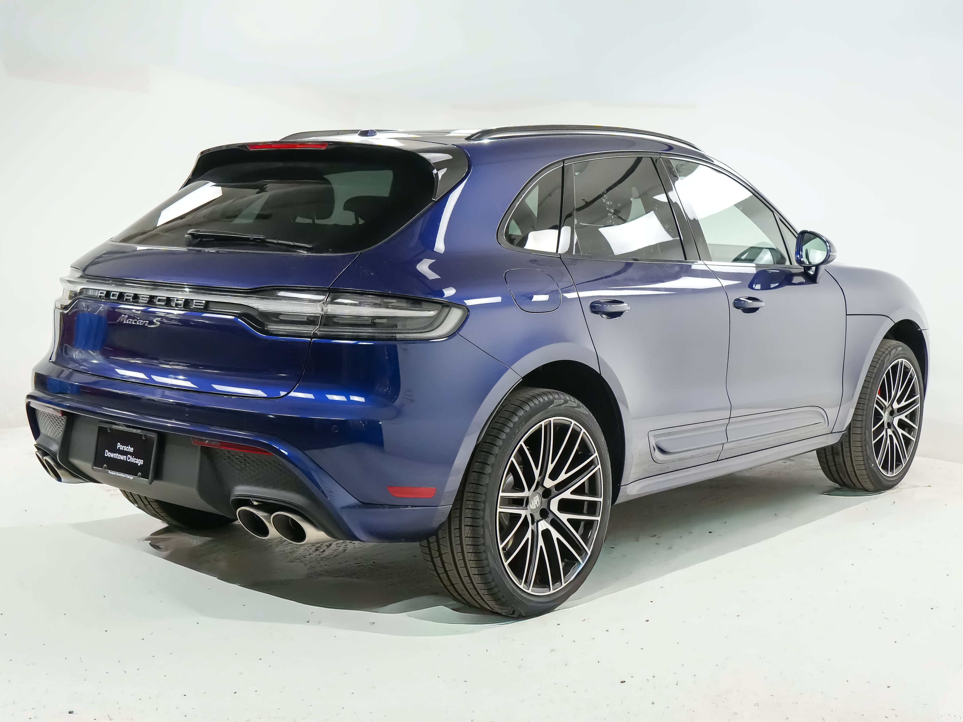 Certified 2026 Porsche Macan S AWD/4WD image 10