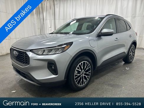 Used 2023 Ford Escape SE image 4
