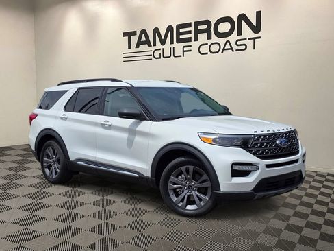 Used 2021 Ford Explorer XLT w/ Equipment Group 202A RWD image 1