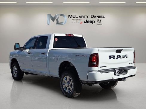 New 2026 RAM 2500 Big Horn AWD/4WD image 4