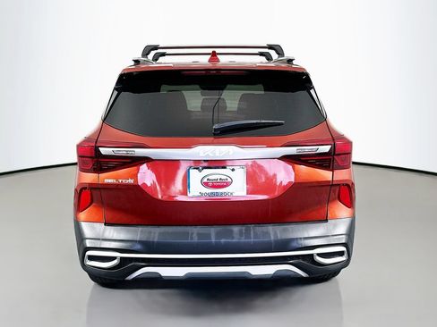 Used 2022 Kia Seltos S FWD image 6