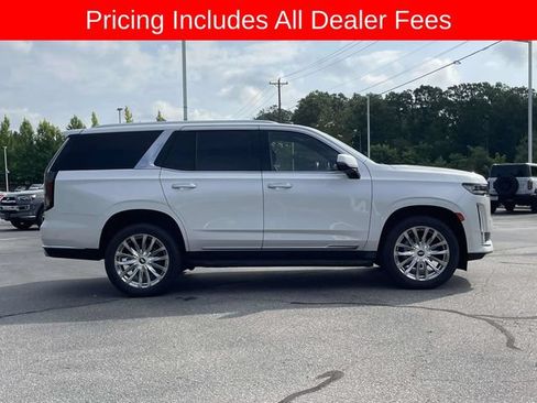 Used 2022 Cadillac Escalade Premium Luxury AWD/4WD image 6