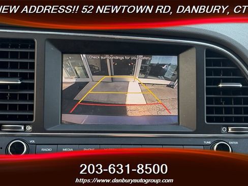 Used 2017 Hyundai Elantra SE FWD image 20