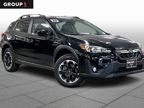 Certified 2022 Subaru Crosstrek 2.0i Premium w/ Moonroof Package image 2