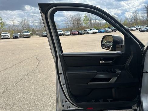 Used 2024 Toyota Tundra SR5 w/ TRD Off-Road Package AWD/4WD image 31