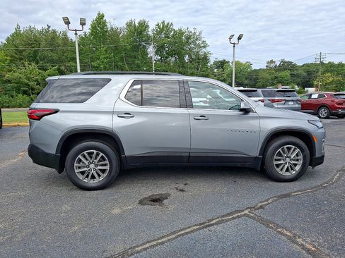 Used 2023 Chevrolet Traverse LT w/ LPO, Floor Liner Package AWD/4WD image 7