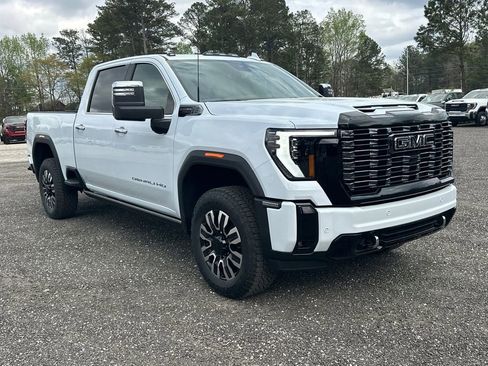 New 2026 GMC Sierra 2500 Denali Ultimate image 4