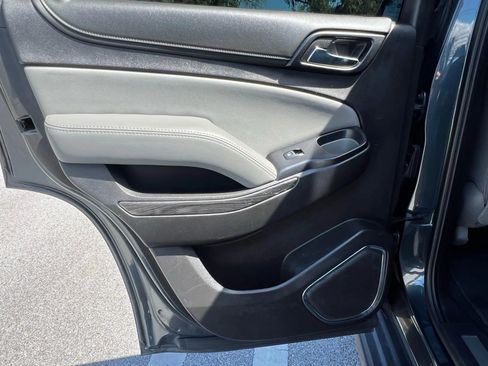 Used 2019 Chevrolet Tahoe LT image 17