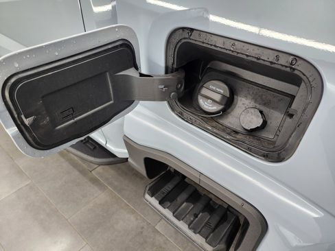 Used 2024 Ford F350 Lariat w/ Lariat Ultimate Package image 39