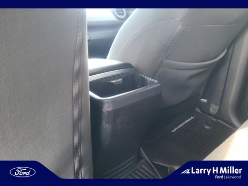 Used 2018 Toyota Tacoma SR5 image 30